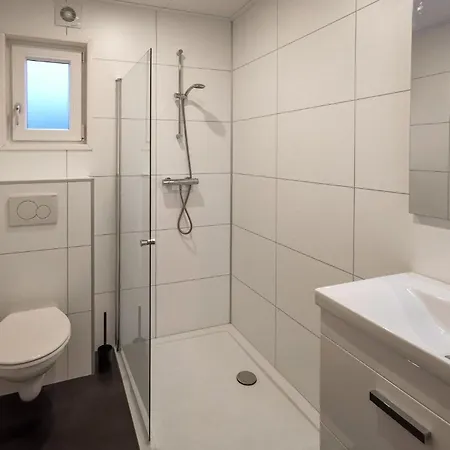 Prázdninový dům Stunning In With Wifi Den Oever