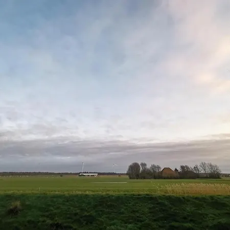 Prázdninový dům Stunning In With Wifi Den Oever